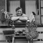 Huisvrouw anno 1952. (J.D. Noske, Nationaal Archief, Anefo, CC0)